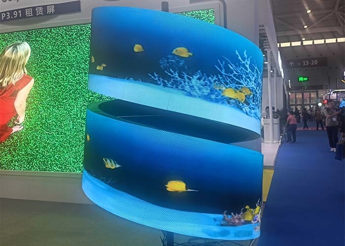 صفحه نمایش LED تمام رنگی داخلی استوانه ای سبک وزن برای مرکز خرید
