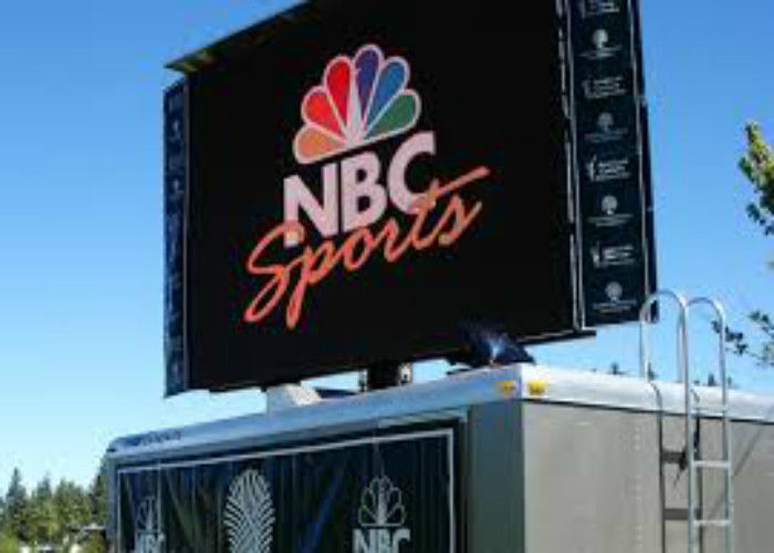 HD Outdoor Led Display Screen , LED Advertising Screen With Stee Cabinet / Wifi Control